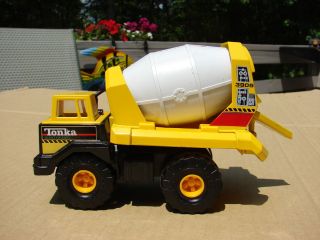 1998 Maisto Tonka 3905 Diecast Plastic Cement Truck