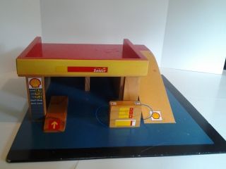 Shell Oil Wooden Gas Station Diorama Matchbox Hot Wheels Diecast Model