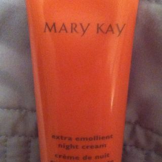 Mary Kay Extra Emollient Night Cream