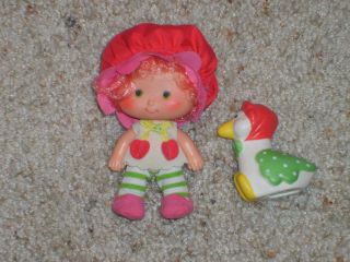 Strawberry Shortcakes Cherry Cuddler Gooseberry Private Collection