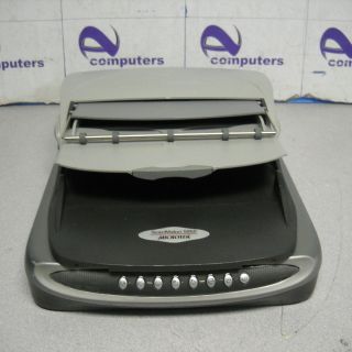 Microtek Scanmaker 5950 Flatbed Desktop Scanner USB