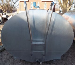 Mueller OH71372 2000 Gallon Stainless Steel Bulk Milk Tank