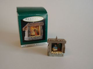Hallmark Keepsake Ornament 1995 Lighted Miniature Starlit Nativity