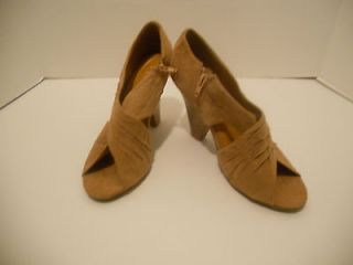 SHOEDAZZLE ZIP UP CARMEL FABRIC PEEP TOE WEDGE HEELS SIZE 7.5M