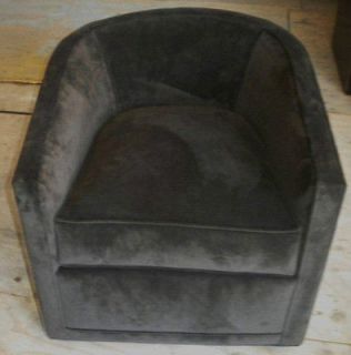 Kreiss Bucket Chair on Swivel