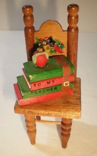 VINTAGE OLD WOODEN MINI SCHOOL CHAIR DOLL HOUSE FURNITURE FREE