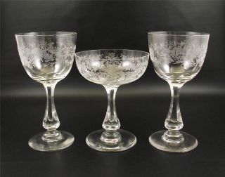 Antique Etched Crystal Glasses~Champa gne & Wine~Etch Scrolls Leaves