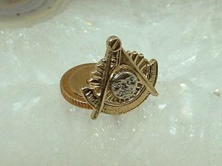 ANTIQUE 10K SOLID GOLD MASONIC PAST MASTER TIE TAC or LAPEL PIN
