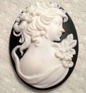 Pins Brooches black cameo in Vintage & Antique Jewelry