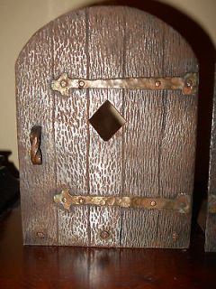 ANTIQUE ARTS & CRAFTS JUDD METAL FRONT GATE DOOR WITH TWISTED HINGE