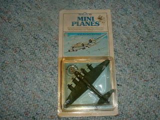 Bachmann Mini Planes #06 B 17 Flying Fortress