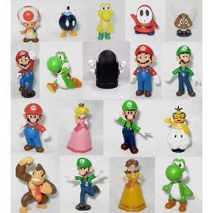 Nintendo Mario 18 Figure Set Peach, Mario, Luigi, Goomba, Yoshi   Play