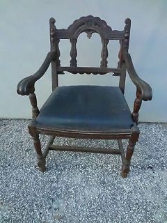 Vintage Jamestown FEUDAL OAK Carved Chair