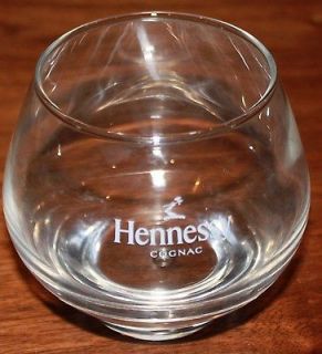 HENNESSY COGNAC MEDIUM GLASS 3.5  SIPPING/ TASTING SIZE
