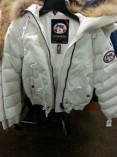 Auth Pajar Canada Goose women in WHITE SMALL only *RARE