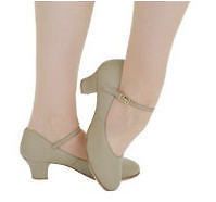Capezio 550 Womens Jr. Footlight Character Shoe