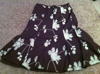 Willi Smith TJ Maxx Size 6 Full Skirt Gorgeous Knee Length Floral NWT