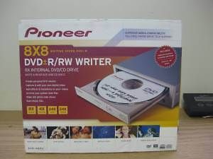 DVD +/  R/RW Writer DVD CD Driver 8 x 8 Disk Drive Computer Laptop