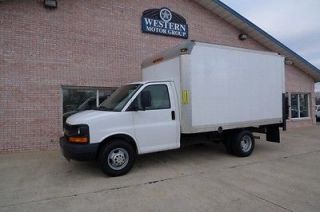Chevrolet  Express 12FT Lift Gate DELIVERY AVAILABLE   2009 12FT Box