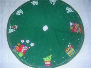 AND TOY TRAIN HAND CRAFTED 56 FELT APPLIQUE CHRISTMAS TREE SKIRT
