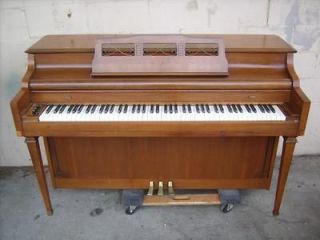 Kimball Piano in Musical Instruments & Gear