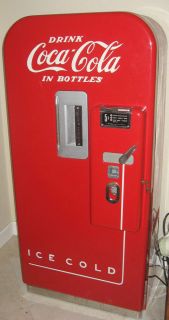 Coke Machine Vendo 39 Vintage Coca Cola Dispneser Fresh Paint Florida