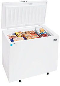 Kelvinator 5.1 Cu Ft Commercial Chest Freezer w/ Solid Door Lid