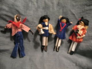OLD BLACK MAN PIPE CLEANER & 3 VINTAGE COLONIAL CLOTHESPIN DOLLS