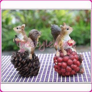 2pcs Indoor Art Resin Emulation Squirrel Collectable Garden Statue