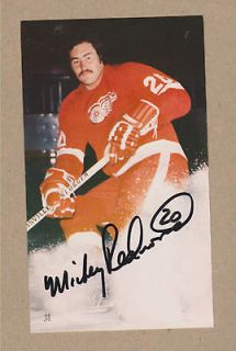 Mickey Redmond signed J. D. McCarthy Detroit Red Wings color postcard