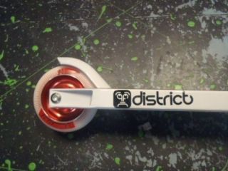 DISTRICT DK1 CUSTOM SCOOTER WHITE/RED Light & Strong