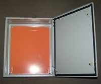 NEW 16x16x8 400x400x200 INDOOR/OUTDOOR ENCLOSURE WITH/BACK.PLAT E