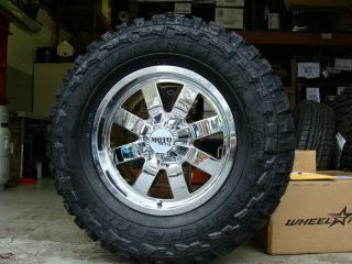 18 Moto Metal 962 Chrome wheels 35x12 50R18 Federal MT 35 tires Dodge