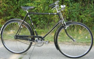 Raleigh Tourist 3 speed Mens bicycle 28 rims  refurbished and NICE