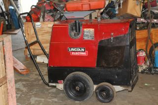 Lincoln Electric Welder Generator Ranger 305G w Wheels