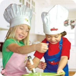 Kids Kitchen Apron and Chefs Hat Set Pink Daisy