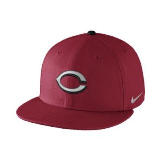 Nike True CG 1.4 (MLB Reds) Adjustable Hat   Red