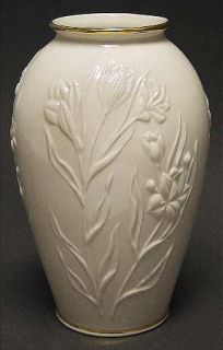 Lenox China Masterpiece Collection 8 Vase, Fine China Dinnerware   Embossed & P