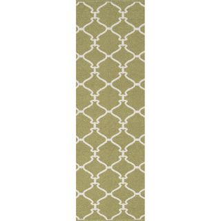 Hand woven Celery Trellis Fern Green Wool Rug (26 X 8)