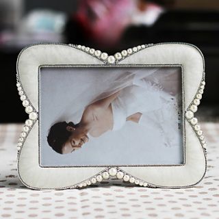 Modern Style Pearls Polyresin Picture Frame