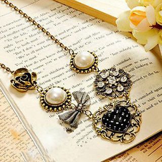European and American vintage jewelry pearl bow necklace sweater chain N90
