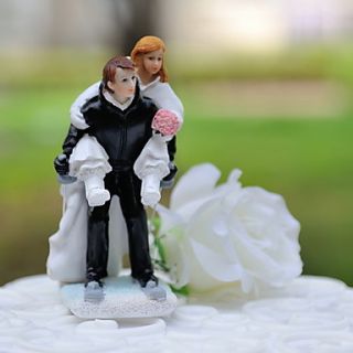Skiing Together Resin Figurine Wedding Cake Topper