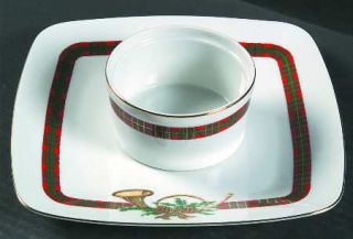 Georges Briard Hunt, The 1 Piece Chip & Dip, Fine China Dinnerware   Red & Green